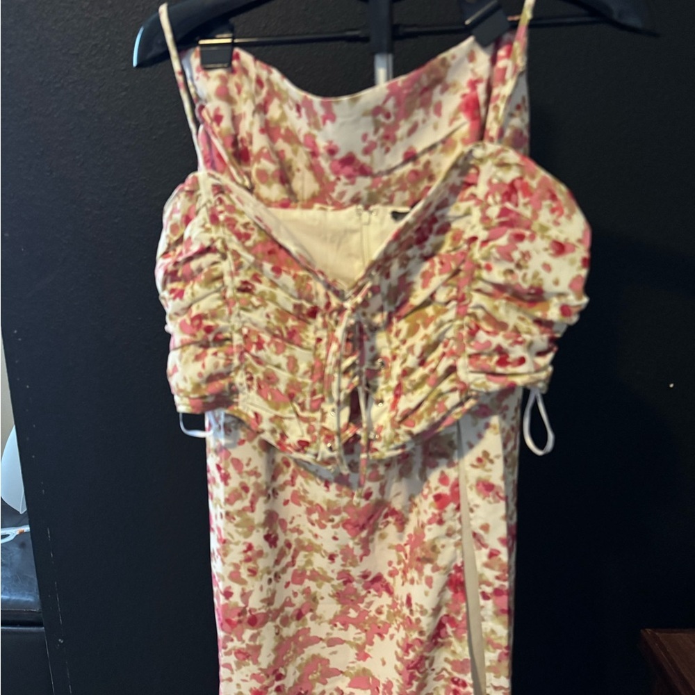 LuLus Floral pink and white 2 piece skirt and top. Skirt size L  and Top XL